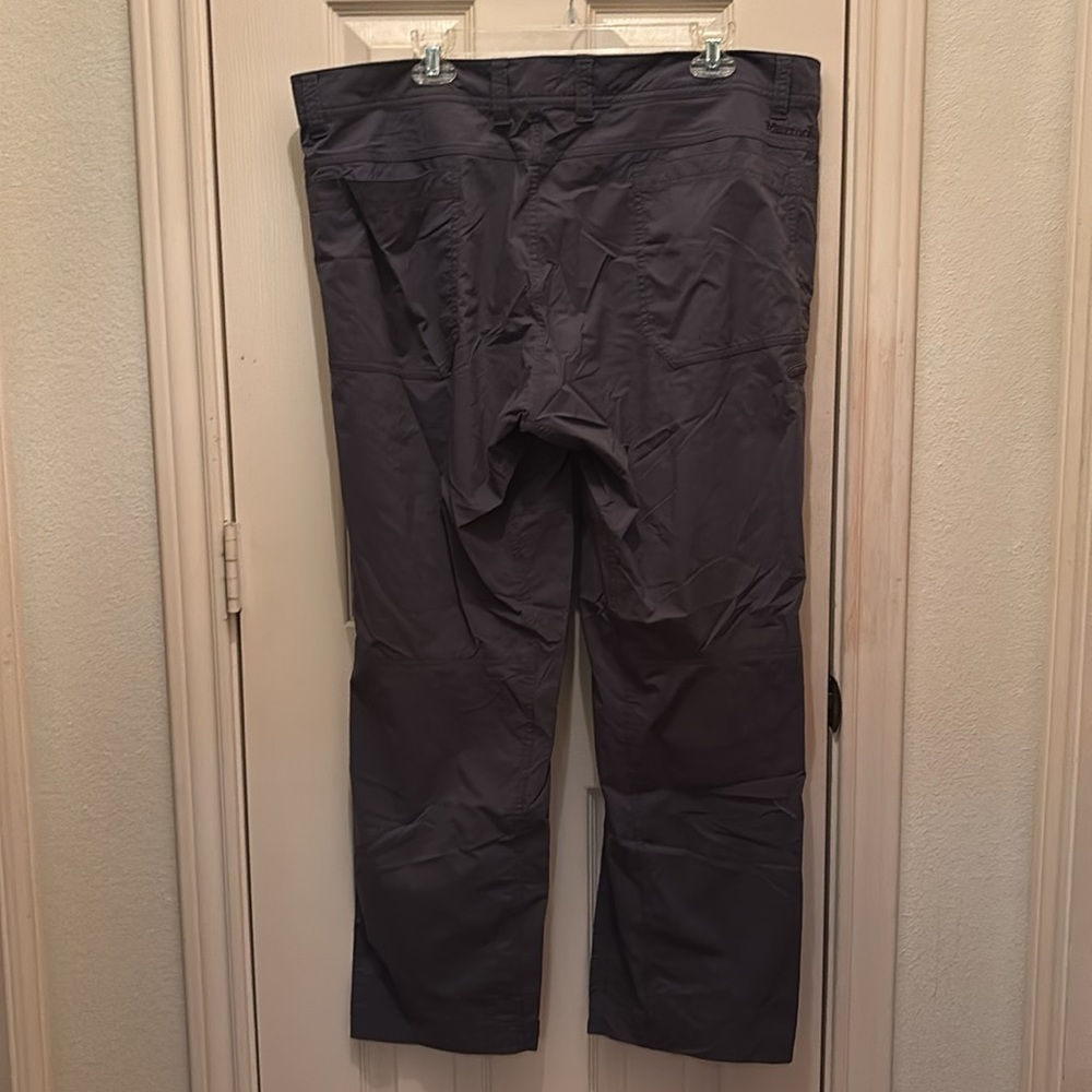 Men’s Marmot Gray Lightweight Outdoor Hiking Pants, Excellent Cond., 40W, 30L - Picture 4 of 7